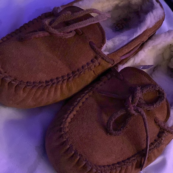 ugg moccasins - Picture 3 of 3
